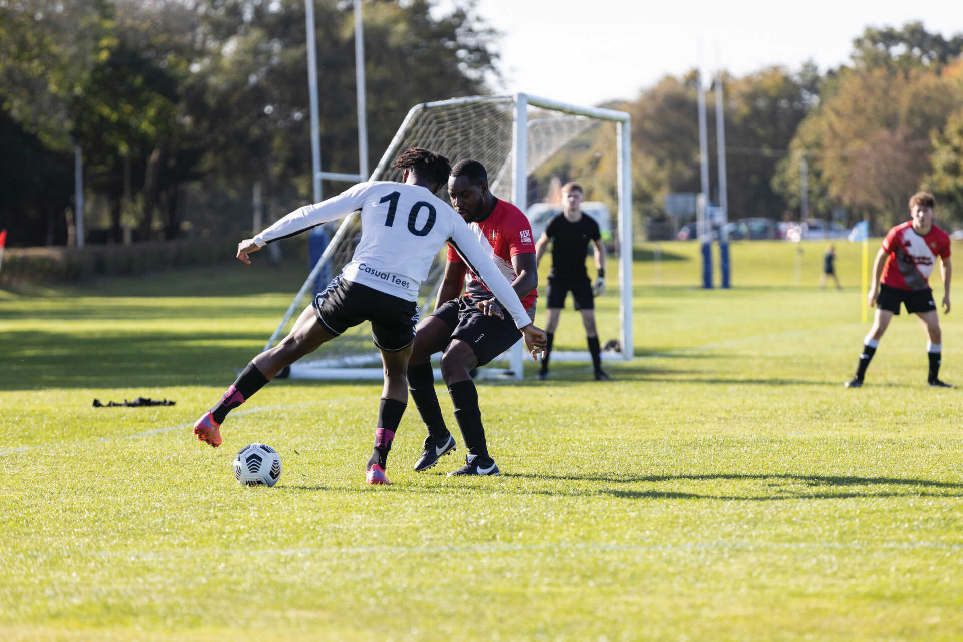 显然不足以 显然不足以